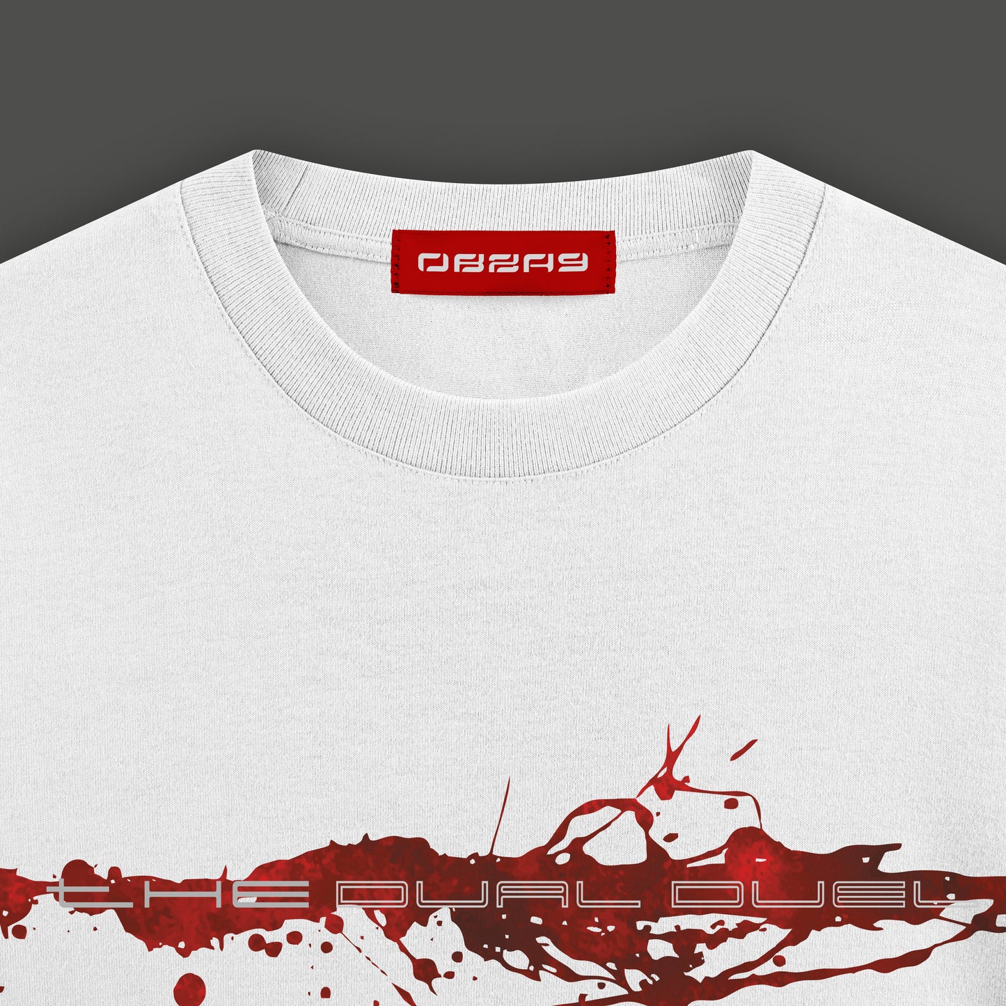 Camiseta blanca con diseño de sangre