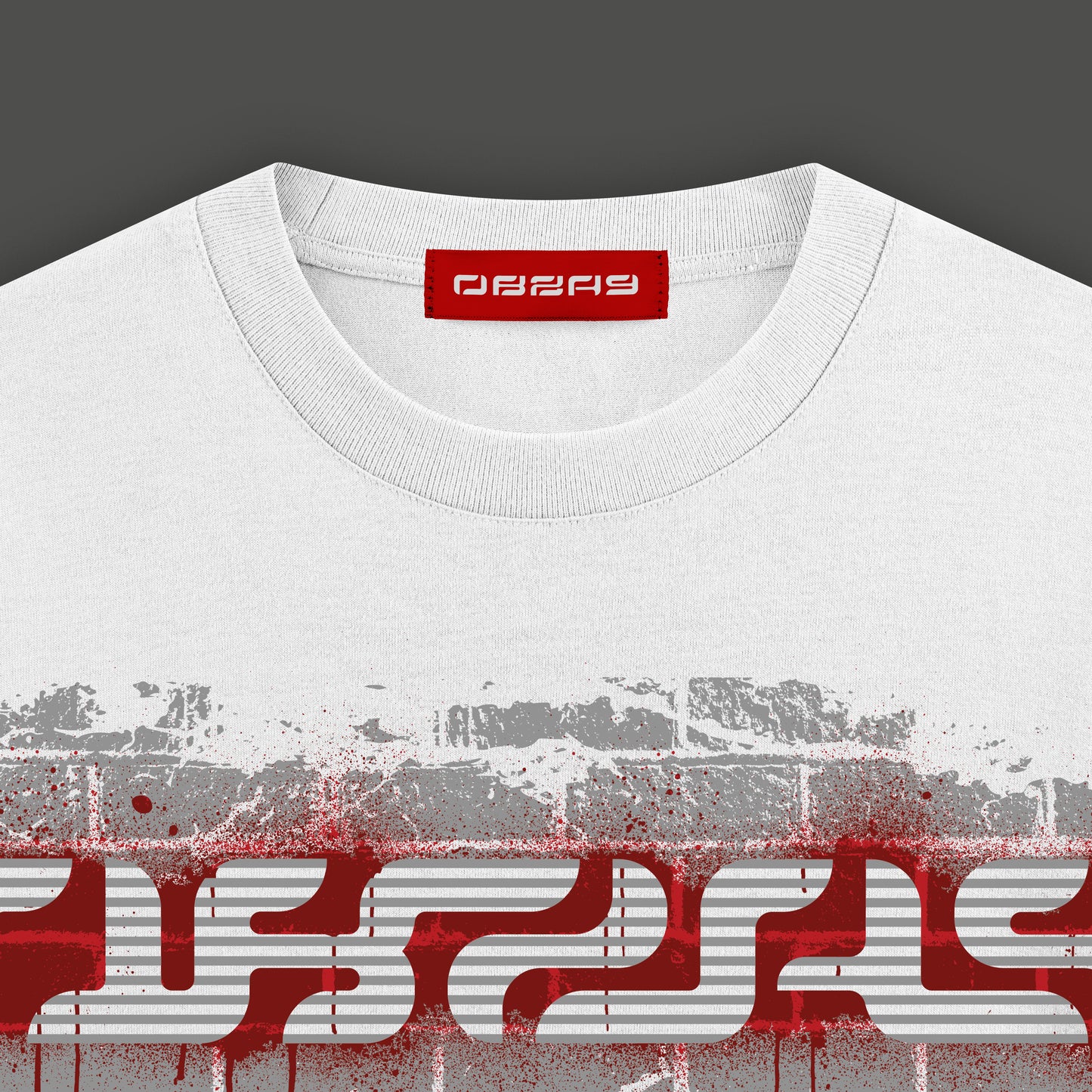 Camiseta blanca con graffiti y escorpión