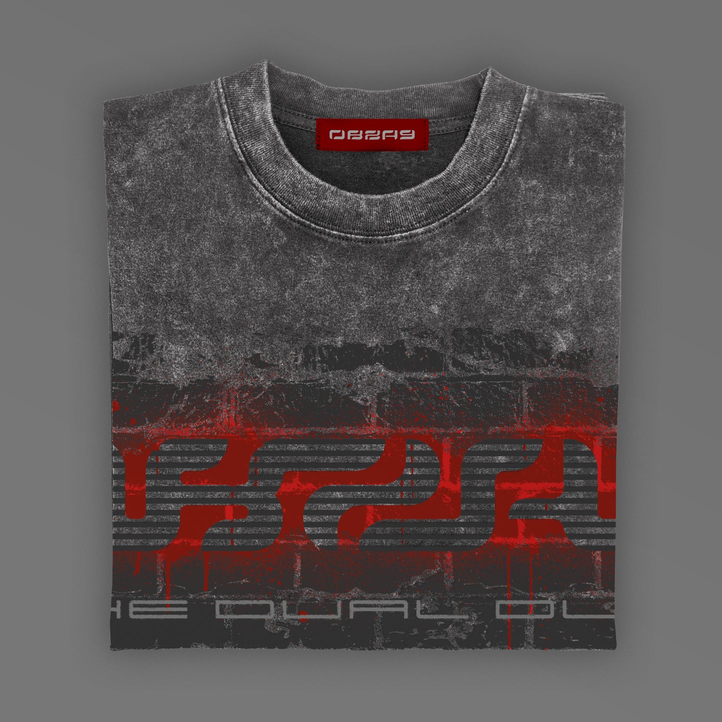 Camiseta gris con efecto deslavado y escorpión